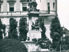 Budapest Honved Denkmal