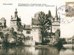 Budapest Stadtwäldchen Teich mit Schloss Vajdahunyad
