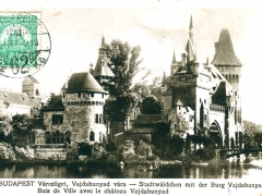 Budapest Stadtwäldchen mit der Burg Vajdahunyad