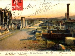 Timgad Arc de Trojan Marche et Capitole