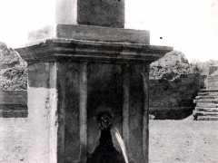 Timgad Fontaine du Manequinn piss
