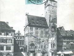 Würzburg Altes Rathaus mit Vierröhrenbrunnen