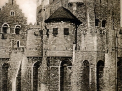 Gand Chateau des Comtes vu du Pont de la Decapitation