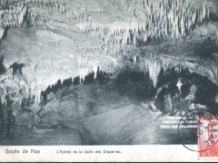 Grotte de Han L'Entree de la Salle des Draperies