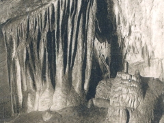 Grotte de Han Le Tonneau des Danatdes