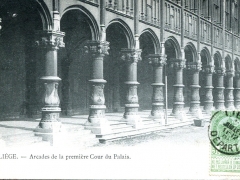 Liege Arcades de la premiere Cour du Palais