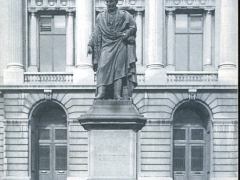 Liege Statue Andre Dumont