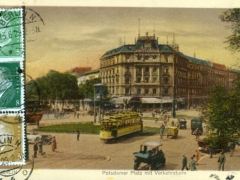 Berlin Potsdamer Platz mit Verkehrsturm