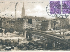 Hamburg Rödlingsmarkt mit Hochbahn über dem Hafen