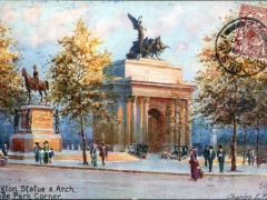London Wellington Statue and Arch Hyde Park Corner