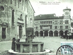 Belluno Piazza del Duomo e Palazzo della Prefettura
