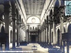 Firenze Chiesa di S Lorenzo interno Veduta dal fondo