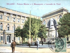 Milano Palazzo Marino e il Monumento a Leonardo da Vinci