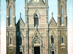 Napoli La facciata del Duomo