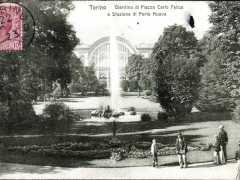 Torino Giardino di Piazza Carlo Felice e Stazione di Porta Nuova