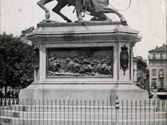 Torino Monumento al Duca di Genova