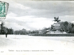 Torino Parco del Valentino e monumento al Principe Amedeo