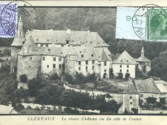 Clervaux Le vieux Chateau vu du cote de l'entree