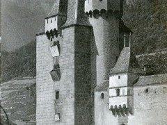 Chateau d'Aigle La Tour Carree