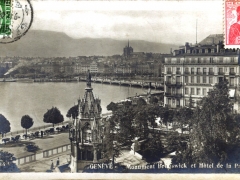 Geneve Monument Brunswick et Hotel de la Paix