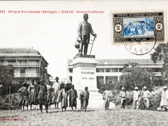 Dakar Statue Faldherbe