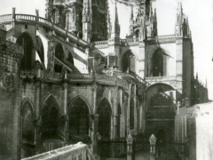Burgos Catedral Cabecera y Puerta de la Pellejeria