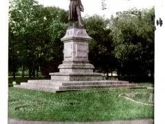 Chicago-Schiller-Monument-Lincoln-Park
