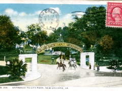 New-Orleans-Entrance-to-City-Park