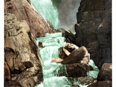 Wawona Upper Chilnualnu Falls