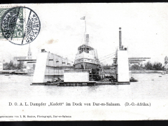 Dampfer-Kadett-im-Dock-von-Dar-es-Salaam-51813