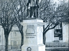Lisboa Estatua de Jose Estevao Coelho de Magalhaes