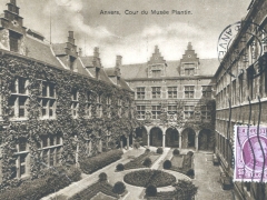 Anvers Cour du Musee Plantin