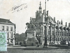 Anvers Le Monument Leopold I et la Banque Nationale