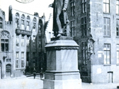 Bruges La Statue Jean van Eyck