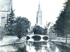 Bruges Le Pont du Beguinage et l'Eglise Notre Dame