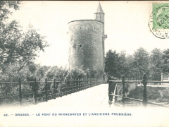 Bruges Le Pont du Minnewater et l'Ancienne Poudriere