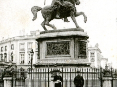 Bruxelles Statue Godefroid de Bouillon
