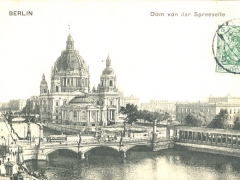 Berlin Dom von der Spreeseite