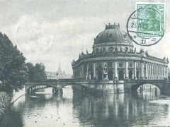 Berlin Kaiser Friedrich Museum mit Kaiser Friedrch Brücke