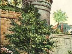 Nürnberg Partie am Neutorturm mit Graben