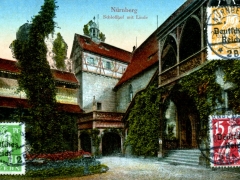 Nürnberg Schloßhof mit Linde