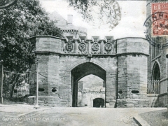 Gateway Linclithgow Palace