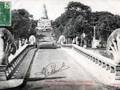 Phnom Penh Pont des Nagas