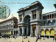 Milano Arco d'ingresso alla Galleria Vittorio Emanuele II