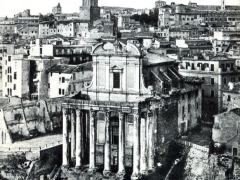 Roma Tempio di Antonino