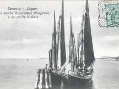Venezia Laguna con barche di pescatori Chioggiotti