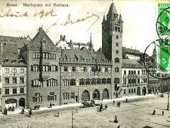 Basel Markplatz mit Rathaus