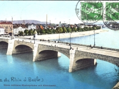 Basel Neue mittlere Rheinbrücke mit Kleinbasel