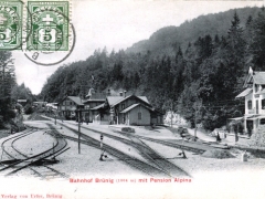 Brünig Bahnhof mit Pension Alpina