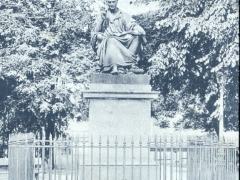 Geneve Monument de J J Rousseau